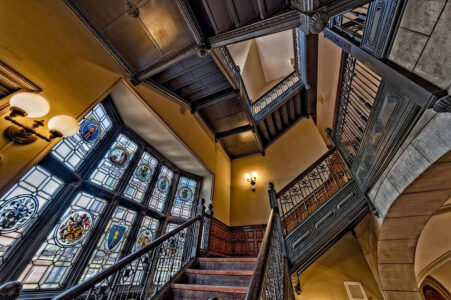  style='float:left;margin:0 20px 20px 0'